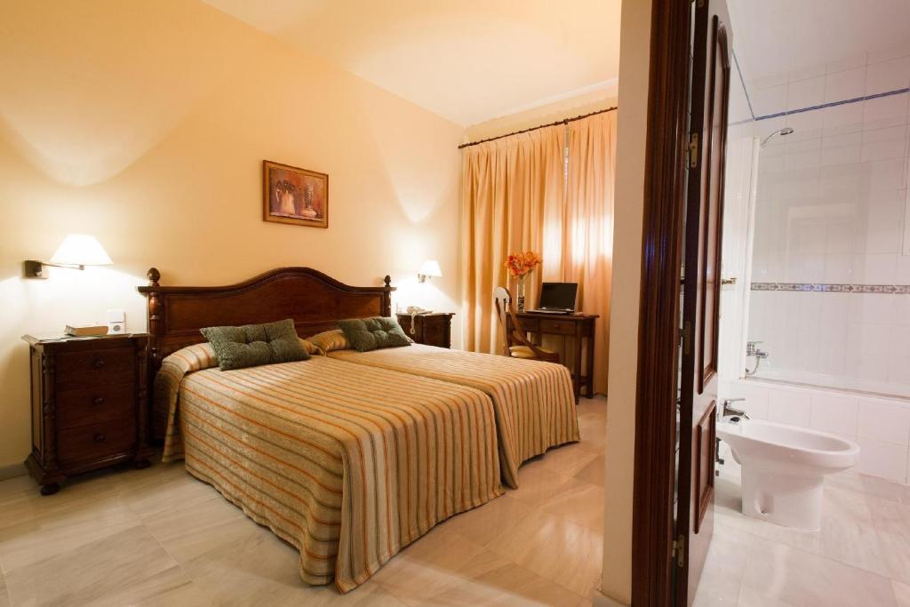 Hotel Gran Avenida 코리아델리오 외부 사진