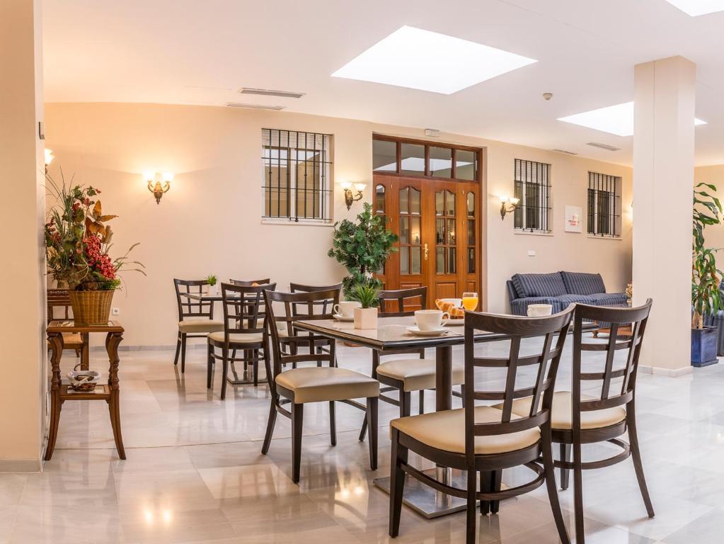 Hotel Gran Avenida 코리아델리오 외부 사진