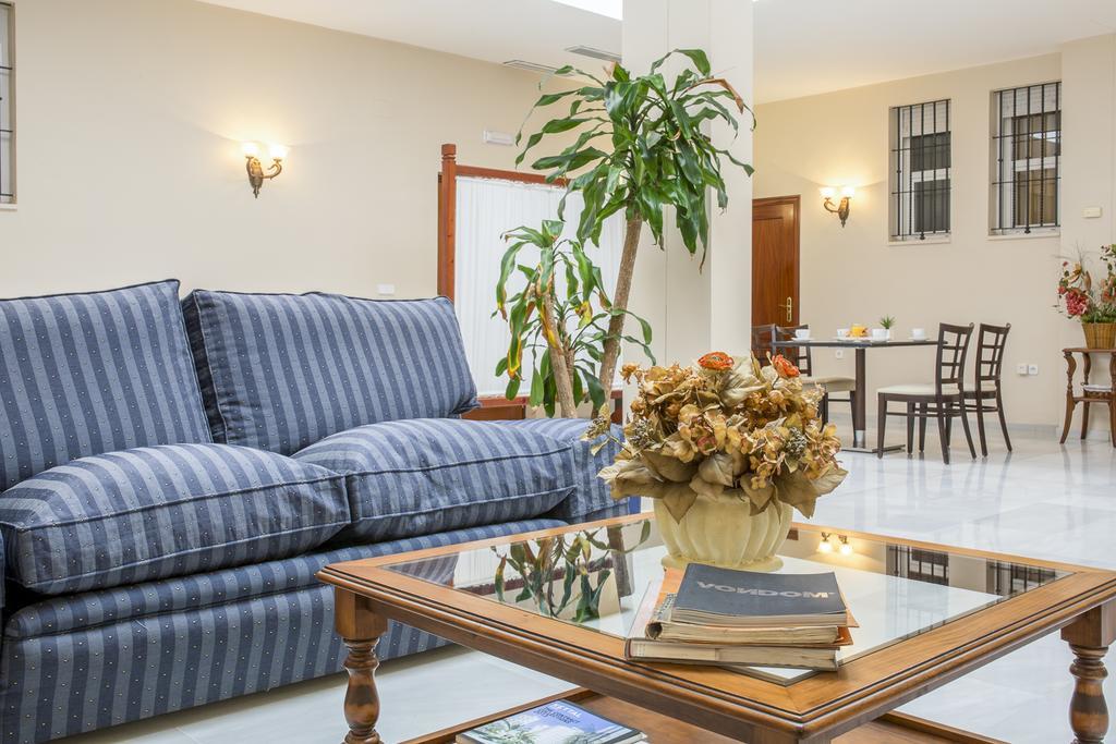 Hotel Gran Avenida 코리아델리오 외부 사진